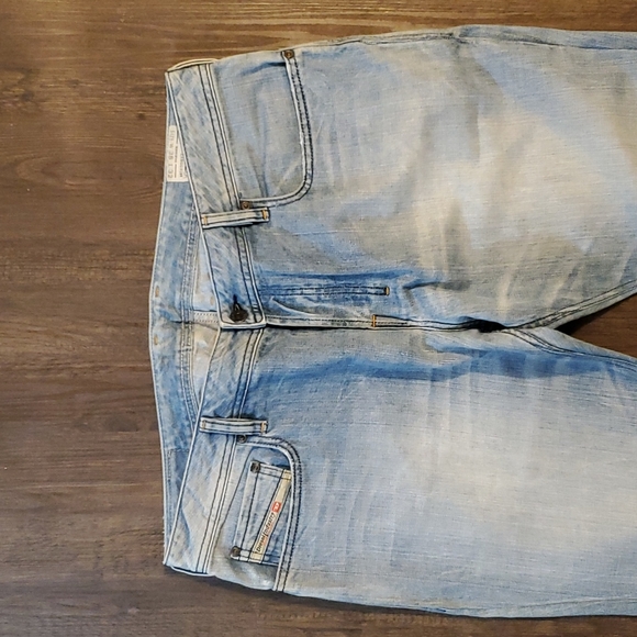 DIESEL ZATHAN Men's Bootcut Button Fly Distressed 38X32 (Actual 39-1/2"×29-1/2") - Picture 4 of 15